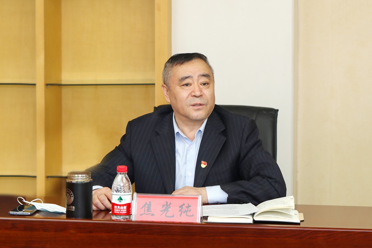 20220510党委理论学习中心组（扩大）会议 (9).jpg