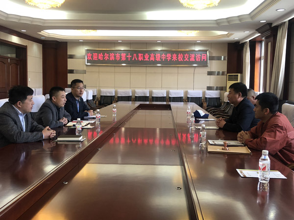 我院与多所中职学校签约 积极推进“3+2”贯通培养合作