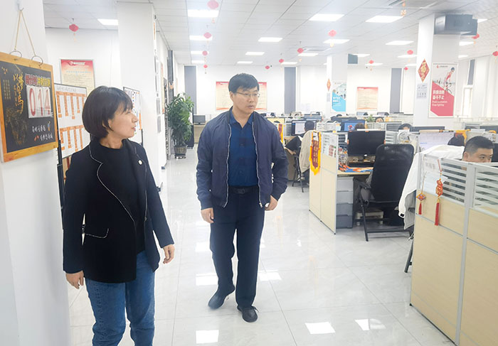 5.万乘参观.jpg