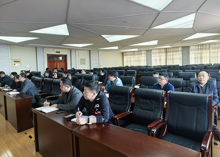 学习照片1.jpg 学习照片1.jpg