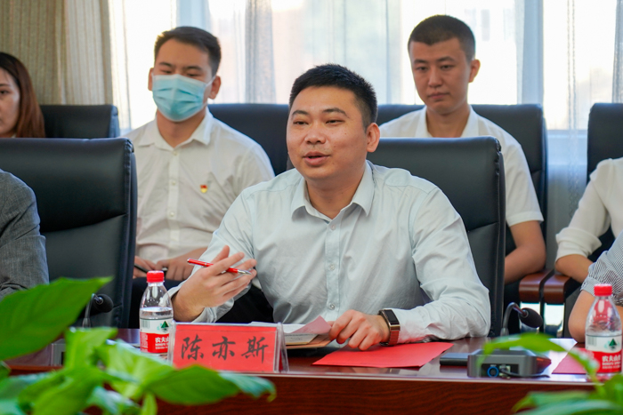 4华为技术有限公司黑龙江政企副总经理陈亦斯讲话.jpg