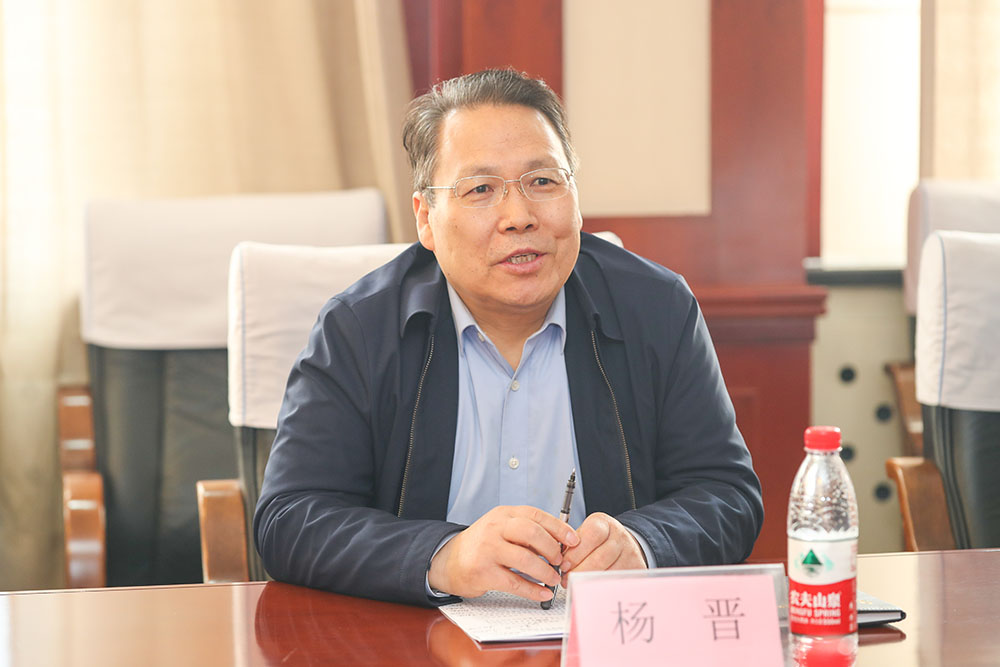 3山东省寿光蔬菜控股集团副总经理杨晋讲话 拷贝.jpg