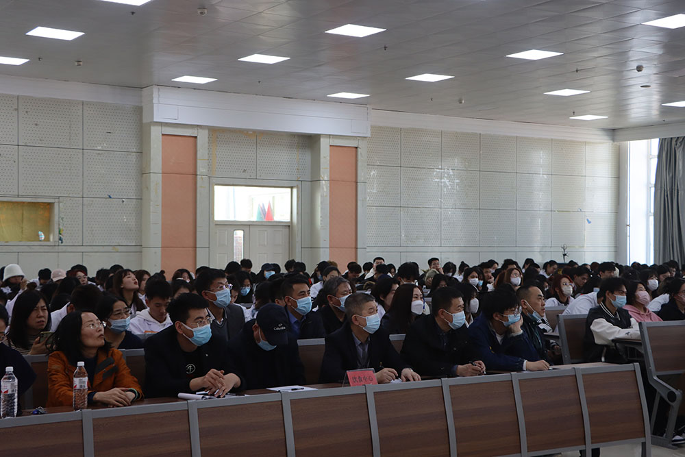 4聆听讲座.jpg 4聆听讲座.jpg